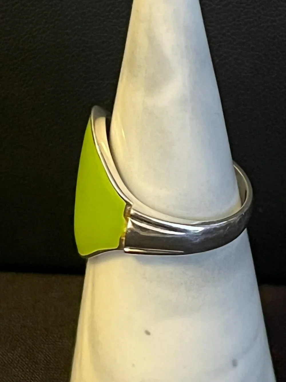 Sterling Silver Green Enamel Inlay Ring - Picture 2 of 9